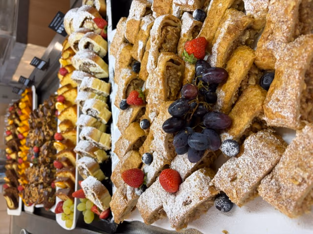 VN Catering Service 2