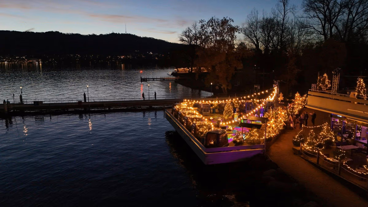 Gondola Island - Fondue on Lake Zurich