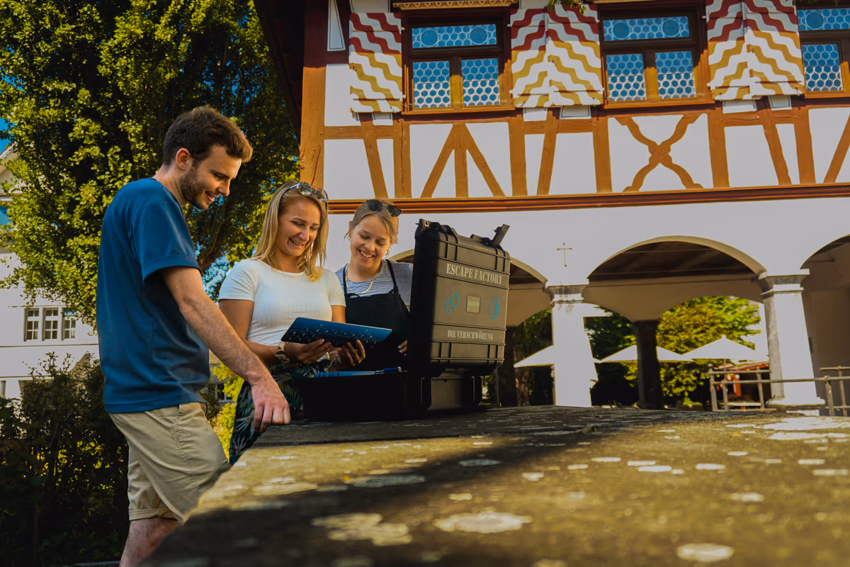 Outdoor Escape Game