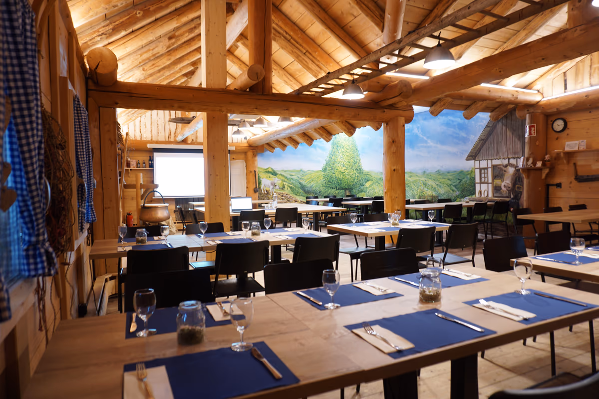 natürli Alphütte im Zürioberland
