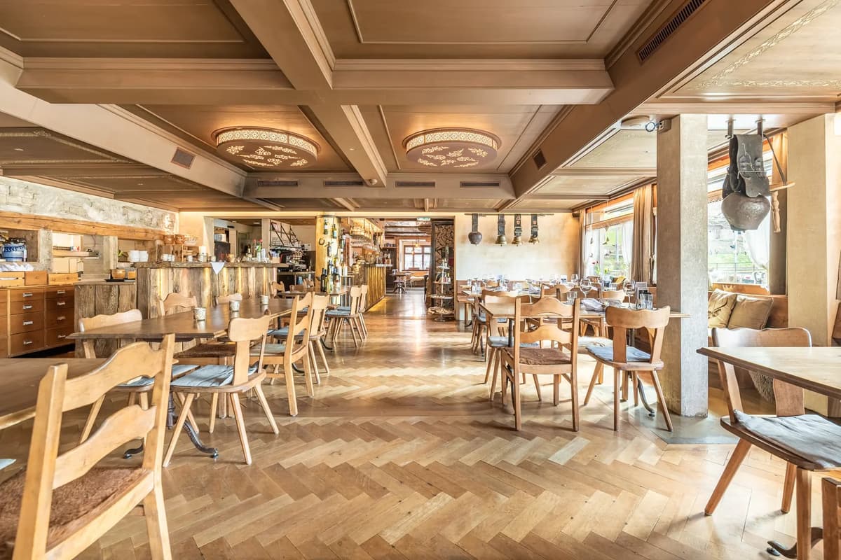 Hotel & Restaurant Kaiserstuhl 2