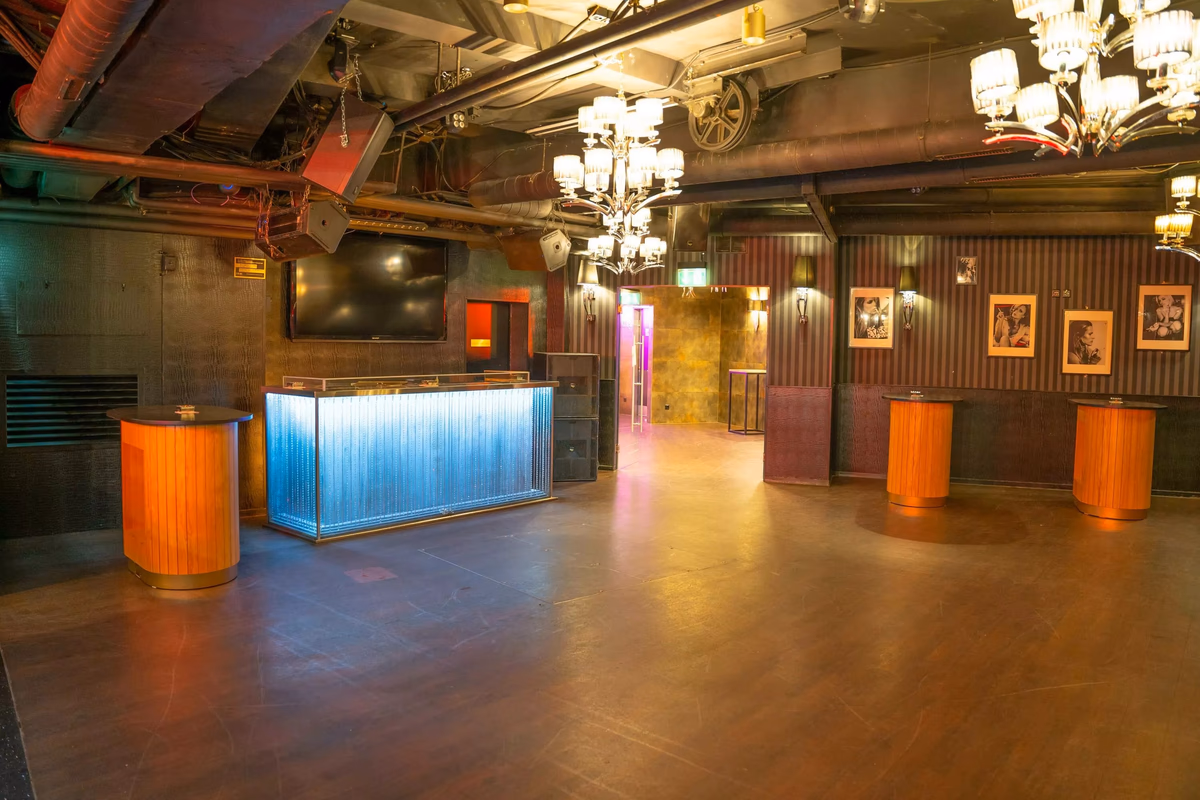 VIOR Events | Restaurant | Club 6