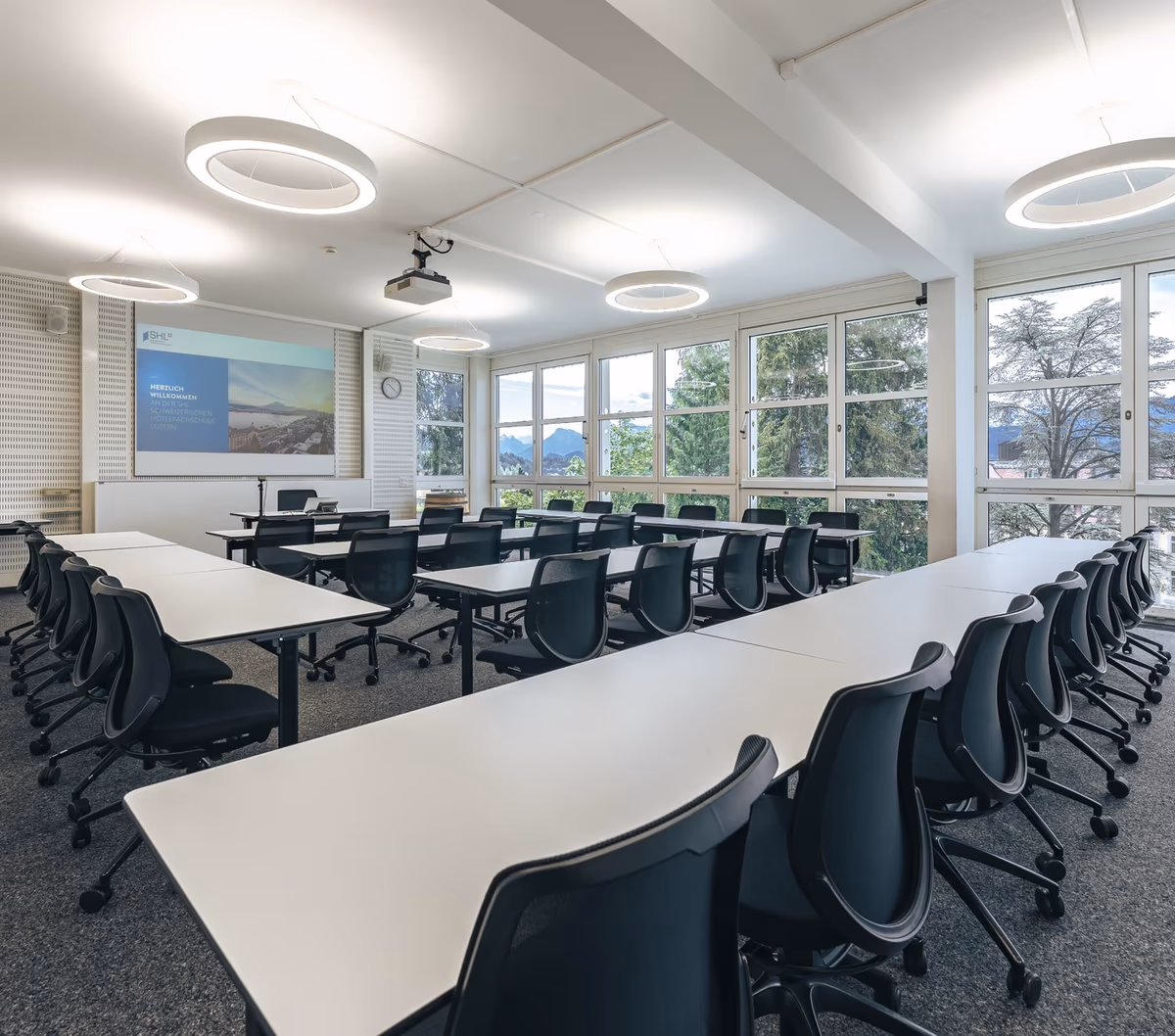 SHL Schweizerische Hotelfachschule Luzern 7