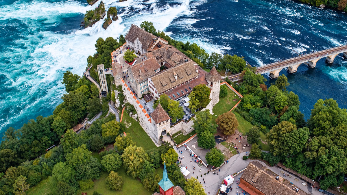 Schloss Laufen am Rheinfall