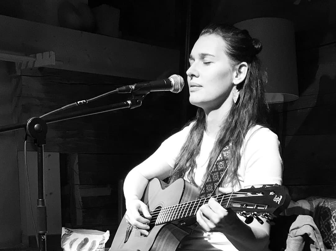 Ishantu - Chanteuse pour mariages, funérailles et cérémonies