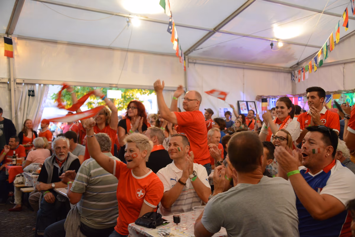 Gemeinde Meilen - Public Viewing nella Seeanlage