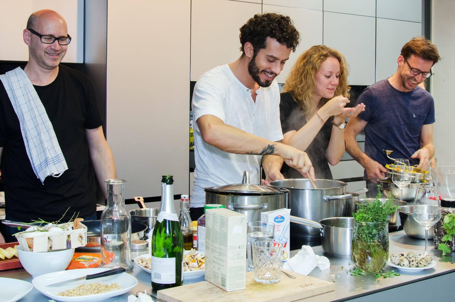 HAPPY COOKING - Team Event