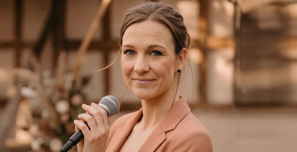 Hochzeitssängerin Lina Scholz | Moderner Gesangsstil
