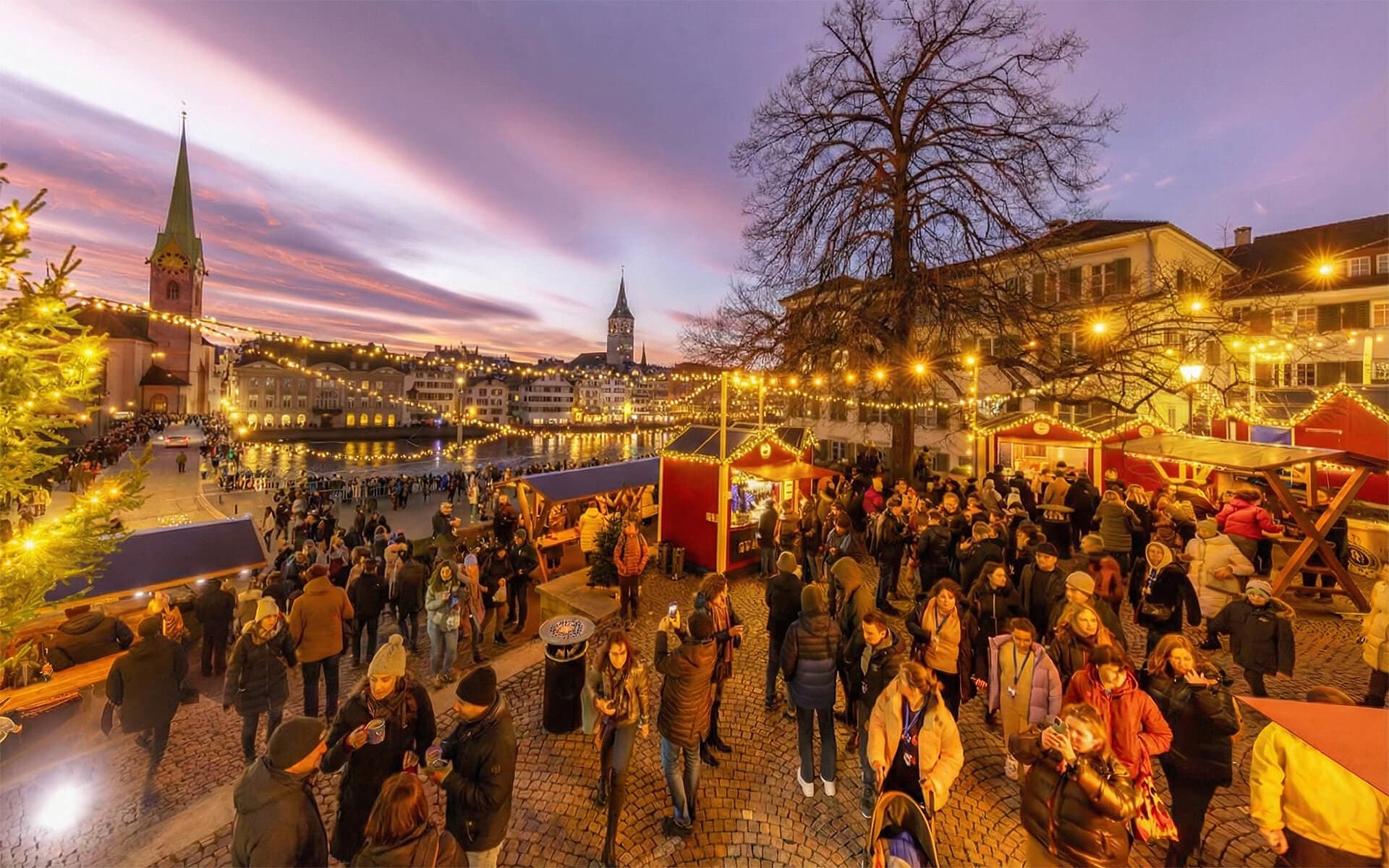 Mercato natalizio Dörfli nella Città Vecchia di Zurigo