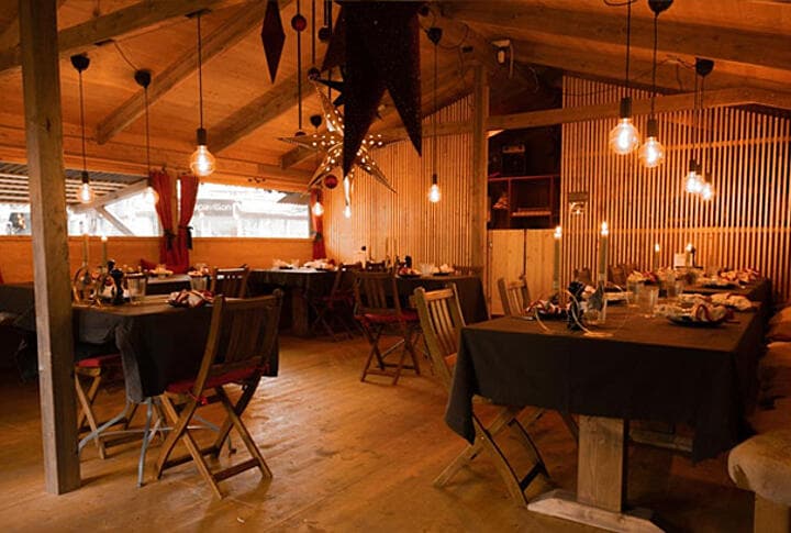 Fondue Chalet beim Singing Christmas Tree Zürich