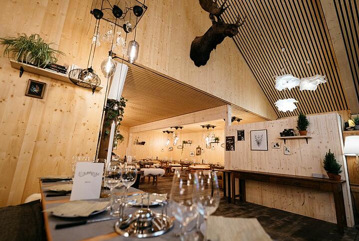 Fondue-Chalet im Illuminarium